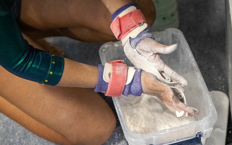 gymnastics-chalk